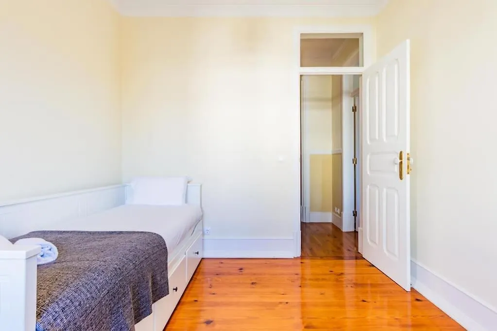 Central Urban @ Saldanha Lissabon Appartement